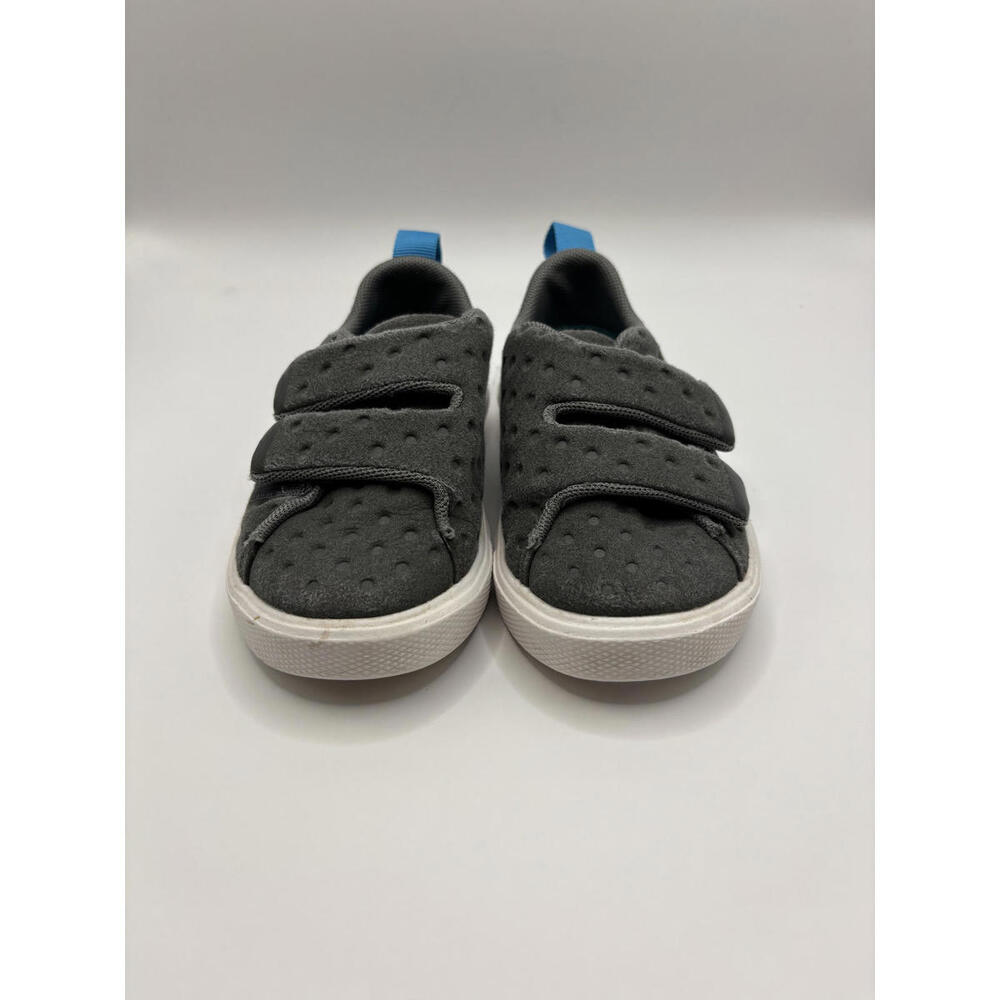 NATIVE Lightweight Gray Sneakers for Kids Size 6